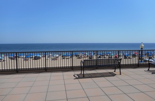 Rehoboth Beach Condo | LINENS & DAILY ACTIVITIES INCLUDED*!. OCEANFRONT/BOARDWALK BUILDING/ROOFTOP POOL Lovely updated kitchen, tile flooring offer a great look to this great unit. 2bdrm/2ba with 1340 sq ft of space to relax