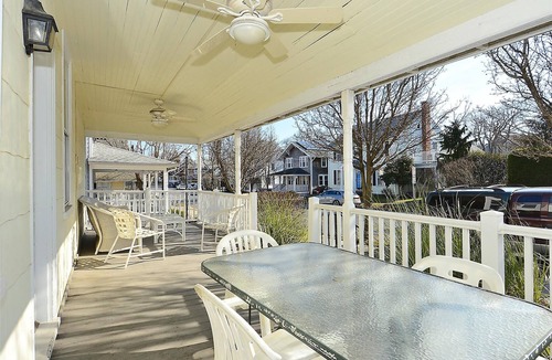 South Rehoboth Condo | LINENS & DAILY Activities INCLUDED*! PET FRIENDLY! 2 BLOCKS TO BEACH , DOWNTOWN. PET FRIENDLY, Grab your furry friends and come to the beach!