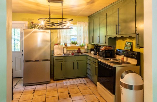 South Richmond House | Lisa's Ranch in Richmond