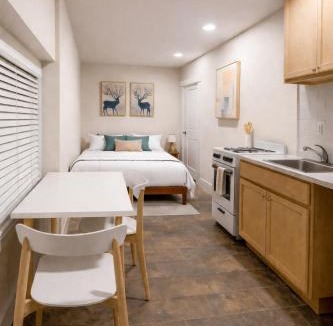 West Little River Apartment | Lisboa Shores