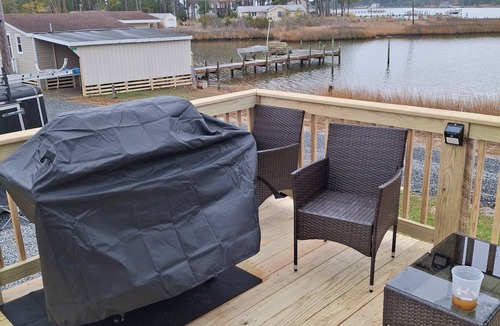 Windmill Point House | Little Oyster Oasis- A Charming Waterfront House in White Stone Virginia