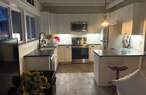 Urbanna Cottage | Little White Rose Cottage on the banks of the Rappahannock River