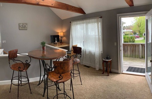 Falmouth Apartment | Loft Hideaway in Falmouth Village