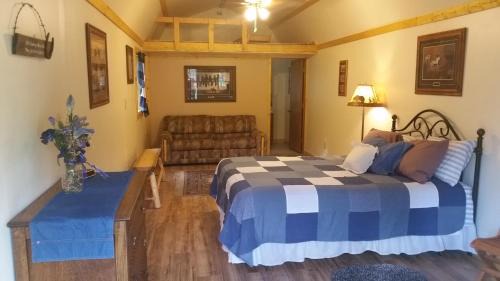 Kalispell Bed & Breakfast | Lonesome Dove Ranch