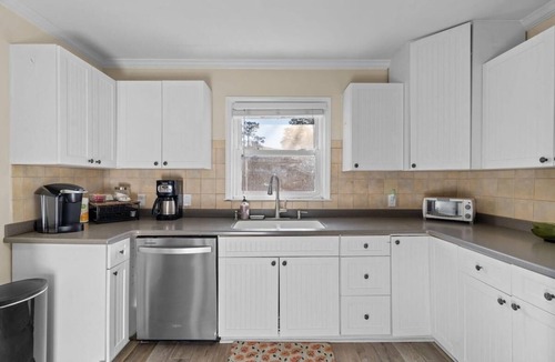 Wilmington House | Long Leaf House - Great Mid-Term Rental Location!