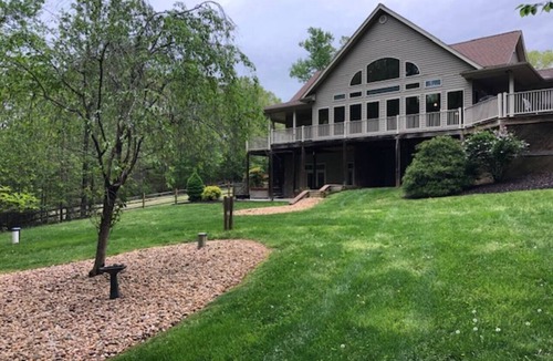 Windwood Coves House | Lost Paddle Lodge offers water access and plenty of amenities