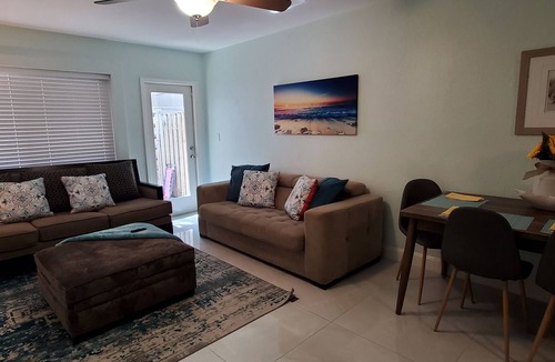 Poinciana Park Apartment | Lovely 2 Bed 2 Bath Apartment 1st Floor in Trendy Fort Lauderdale Area.