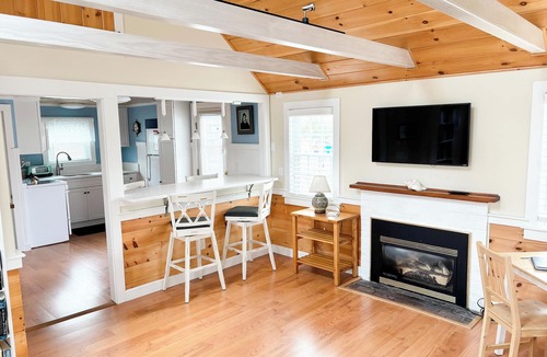 Dennis Port House | Lovely 2 bedroom cottage less than 500 ft to Sea Street Beach