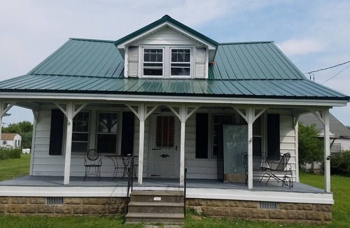 Saxis Cottage | Lovely 3-bedroom cottage with AC in charming Saxis