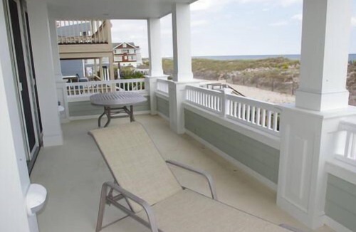 South End Condo | Lovely 4 bedroom, 3 bath beach front property