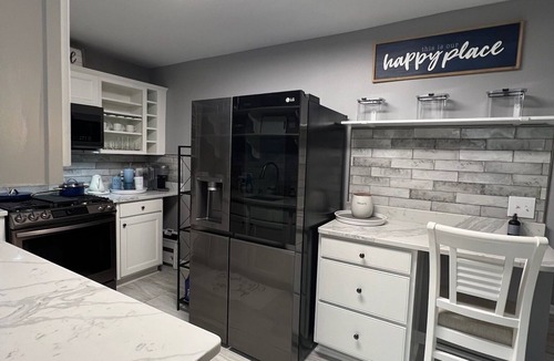 Camden House | Lovely 4-bedroom in Camden with AC, WiFi. Enjoy your stay