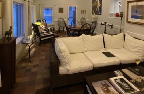 Buckingham Lake - Crestwood House | Lovely Brick Colonial Home in Quiet Neighborhood