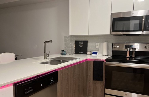West Little Havana Condo | Lovely Condo City Skyline Views