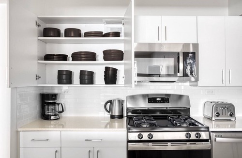 West End Apartment | Lovely Spacious Beacon Hill 2BR w/Views, Gym by Blueground