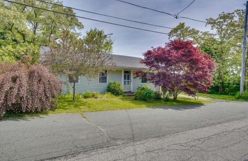 Gloucester House | Lovely 'The Buoys Cottage' on Annisquam River!