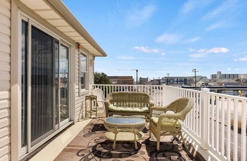Wildwood Cottage | Lovely Top Floor Ocean View condo awaits your presence !