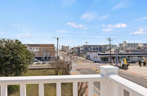Wildwood Cottage | Lovely Top Floor Ocean View condo awaits your presence !