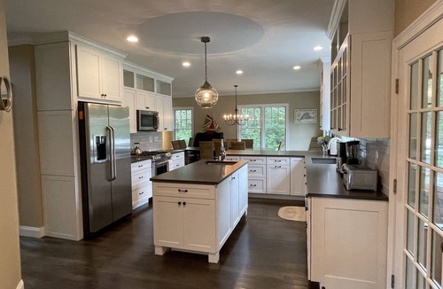 Katama House | Lovely Vineyard home w/4 master suites & heated pool - 5 min from the beach!