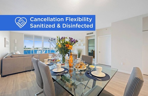 Sunny Isles Beach Condo | Luminous corner condo overlooking the bay | WIFI + Netflix + Parking