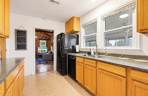 Lusby House | Lusby 3BD Family Beach House - Steps to the Sand!
