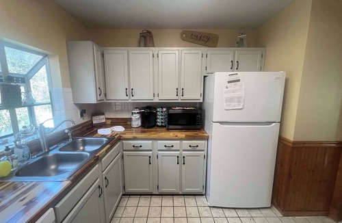 Chesapeake Ranch Estates-Drum Point Apartment | Lusby 4BD Family Home with Private Beach Access
