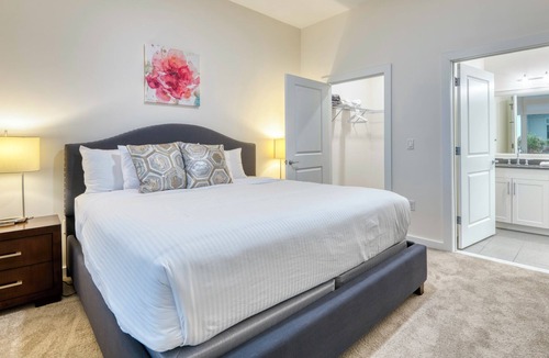 Hingham Apartment | Lux 2 Bed/2 Bath Apartment with Amenities Near Shipyards