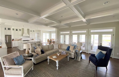 Mineral House | Lux 4BR Lkfront- in/outdoor fun-MovieRm-Gym-Dock-4private bathrooms, kayaks/SUP