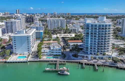 West Avenue Condo | Lux Designer Apt 2BR/2BA by Lincoln Road MIA Beach