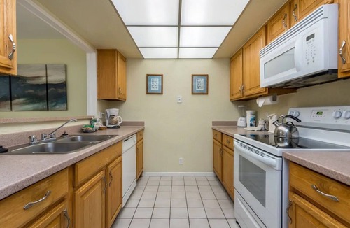 Boca Raton Resort | Lux Escape 50% Off—My Vac'n Plans Fell Through! Townhouse Resort on Ocean Blvd