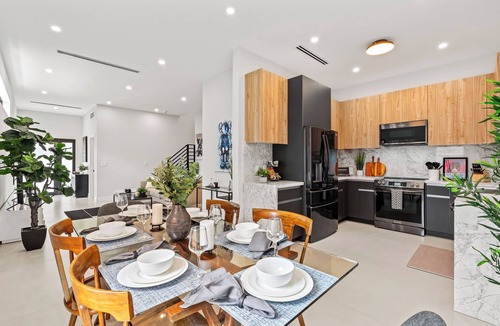 Allapattah House | Luxe 4BR/3BA w/Pool Near Wynwood & Design District