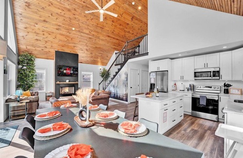Gouldsboro Ski Chalet | Luxe Chalet w/Dome~Hot Tub~Theater~Game Room~Lake
