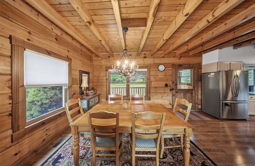 Slatyfork Farm Cabin | Luxe Mntn Escape near Snowshoe | Mntn Views, Hot Tub, 5 Wooded Acres