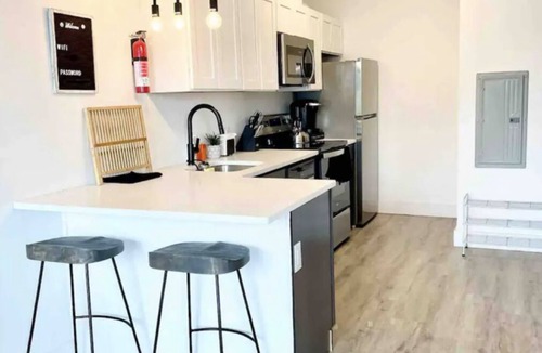 Elizabeth Apartment | Luxe Studio Near NYC, American Dream, EWR, MetLife