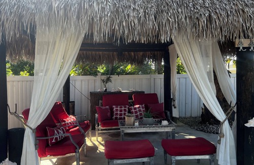 Ludlam Apartment | Luxsurgey:1BedroomTropicalOasisResidenceZip33165