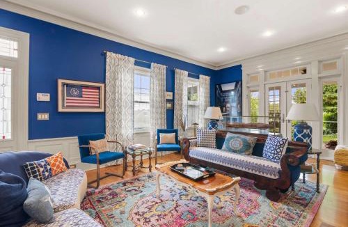 Northwest Harwich House | Luxurious Estate Private Heated pool