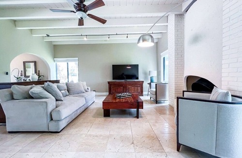 Cutler Bay House | Luxurious Oasis - Heated Salt Pool - Pool Table - 4BR Near Miami