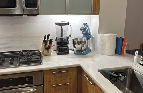 Battery Park City Apartment | Luxury 1 bedroom in safest zip code in NYC! Tribeca/NBPC