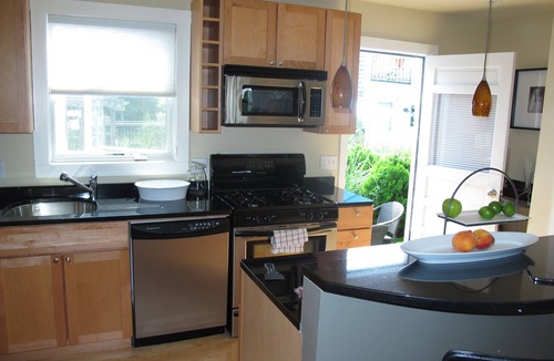 Provincetown Condo | Luxury 2 Bedroom Vacation Rental near West End/1 Block from Beach