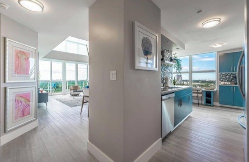 Coconut Grove Apartment | Luxury 2-story Penthouse located in Coconut Grove Hotel-includes Parking