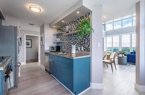 Coconut Grove Apartment | Luxury 2-story Penthouse located in Coconut Grove Hotel-includes Parking