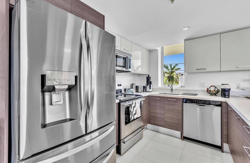 Bay Harbor Islands Apartment | Luxury 2BDR/2BTH Kosher Waterfront Apartment – Bay Harbor Islands, Miami