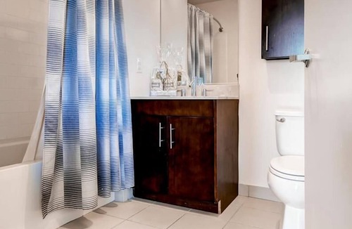 Hudson Exchange Apartment | Luxury 2BR | Full Kitchen | Steps from PATH | by GLS