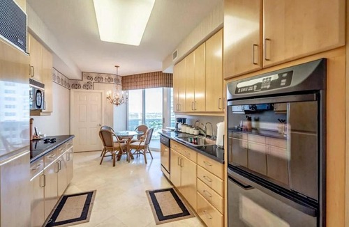 Galt Mile Apartment | Luxury 3 Bedroom Condo with Ocean and City Views
