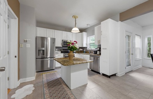 Woodbridge Other | Luxury 3BR Near Shops, Town Center Potomac Mills, State Park & Washington DC