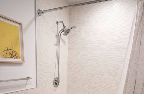 Porter Square House | Luxury 4 Bedroom Modern Townhouse Close to Harvard w/ Parking
