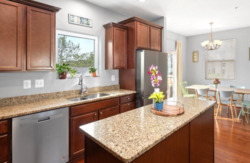 West Ocean City House | Luxury 4 Bedrooms, 3 1/2 Baths End Unit Townhouse in West Ocean City MD!