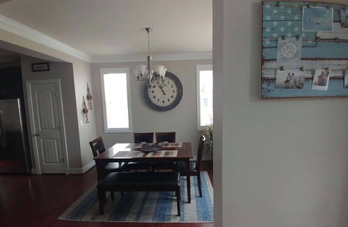 Rehoboth Beach House | Luxury 4BR Townhouse,2 pools & gyms Free Beach Parking Pass & WIFI, Linens Incl