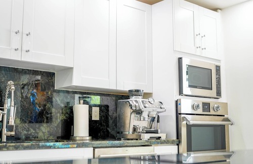 Tamiami House | Luxury 4BR Villa Hot Tubs Billiard & Private Gym, your private entertainment.