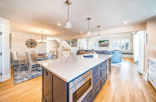 North End Condo | Luxury 5BR, 5.5BA w/Private Balcony, Elevator, Fireplace & Near Boardwalk
