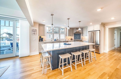 North End Condo | Luxury 5BR, 5.5BA w/Private Balcony, Elevator, Fireplace & Near Boardwalk